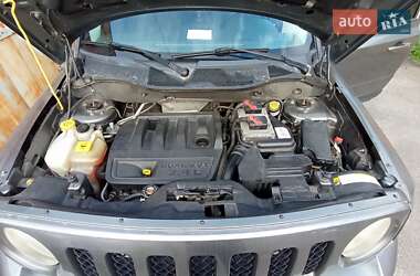 Внедорожник / Кроссовер Jeep Patriot 2012 в 