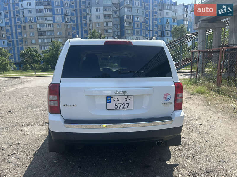 Позашляховик / Кросовер Jeep Patriot 2014 в Києві