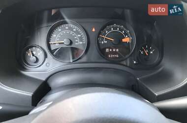 Внедорожник / Кроссовер Jeep Patriot 2014 в 