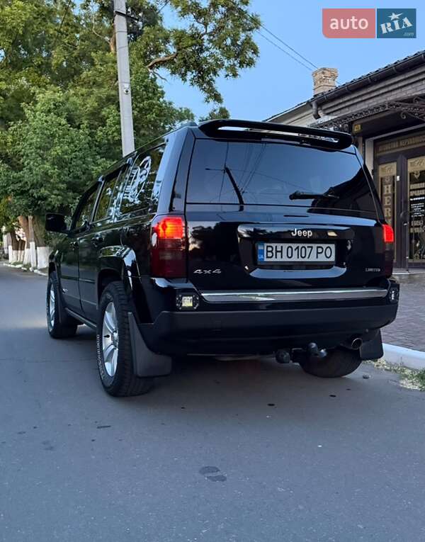 Внедорожник / Кроссовер Jeep Patriot 2014 в Белгороде-Днестровском