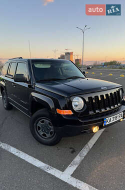 Внедорожник / Кроссовер Jeep Patriot 2015 в 