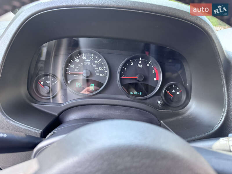 Внедорожник / Кроссовер Jeep Patriot 2013 в Ужгороде