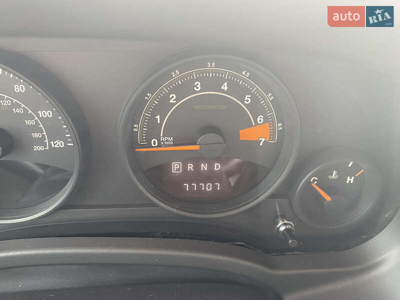 Позашляховик / Кросовер Jeep Patriot 2013 в Житомирі