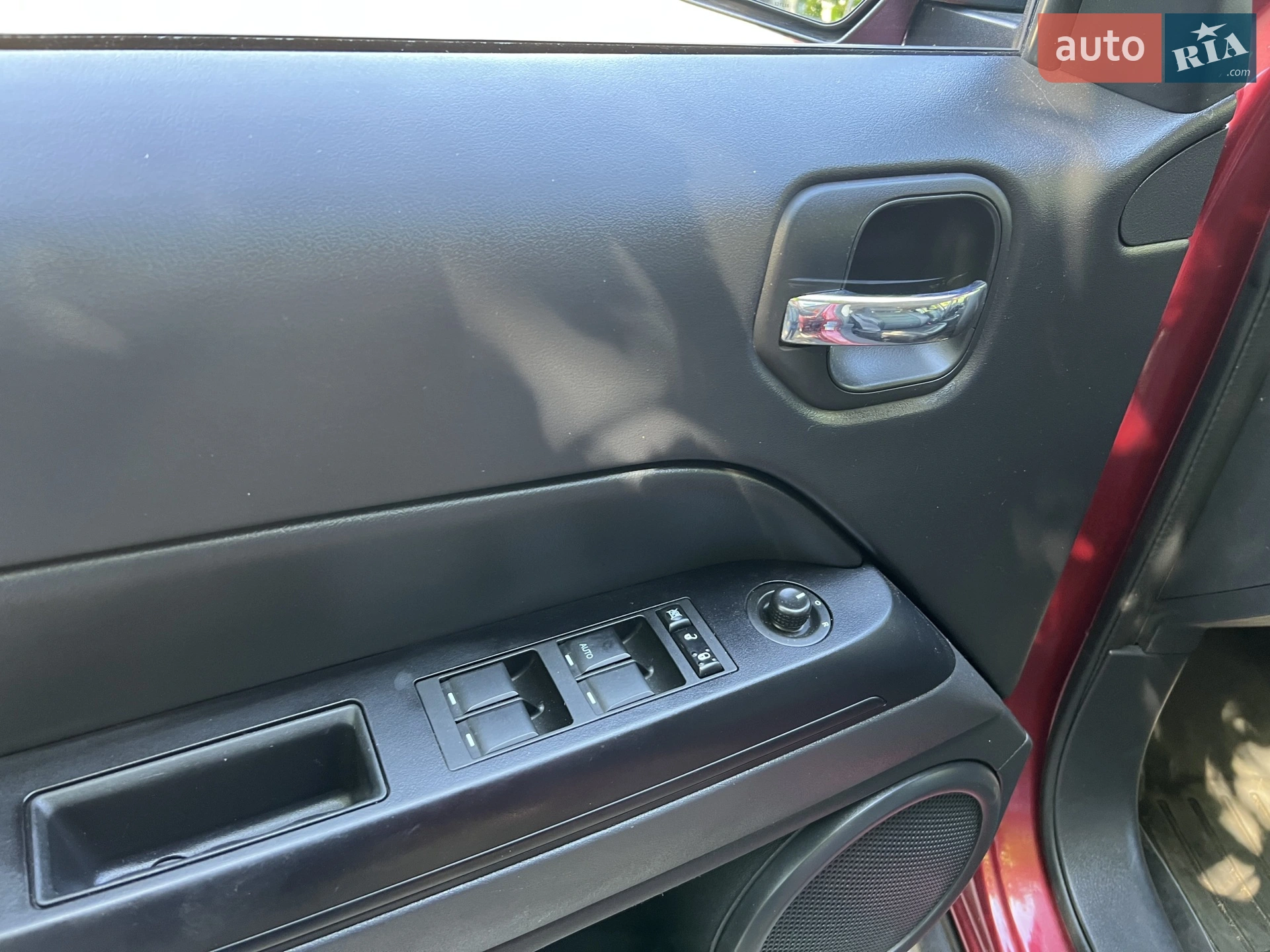 2016 Jeep Liberty (Patriot) - мініатюра 15