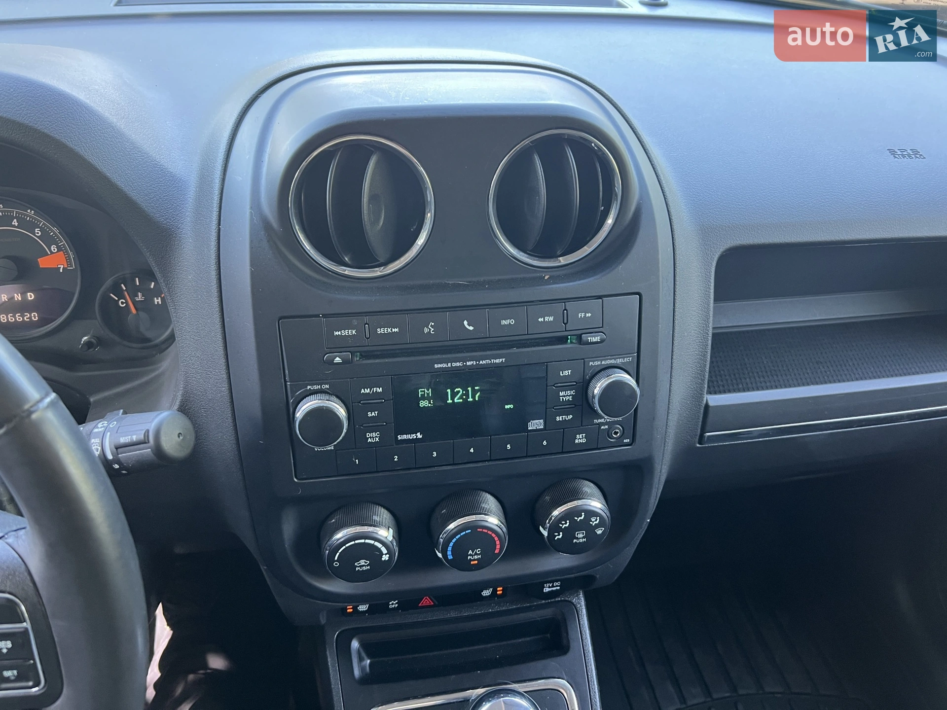 2016 Jeep Liberty (Patriot) - мініатюра 12