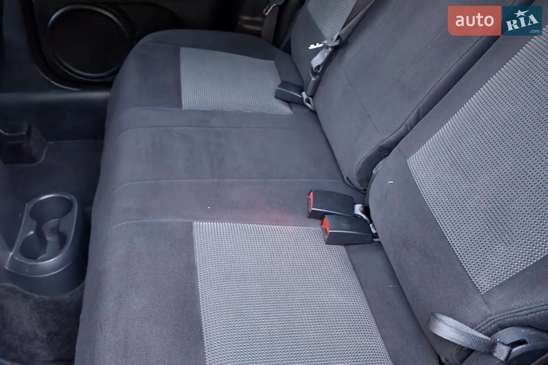 2015 Jeep Liberty (Patriot) - мініатюра 10