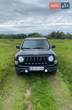 Внедорожник / Кроссовер Jeep Patriot 2012 в Новгород-Северском
