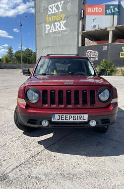 Внедорожник / Кроссовер Jeep Patriot 2014 в Киеве