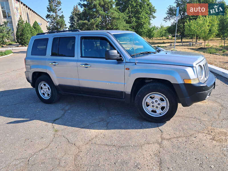 Позашляховик / Кросовер Jeep Patriot 2016 в Одесі