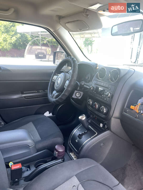 Позашляховик / Кросовер Jeep Patriot 2014 в Львові