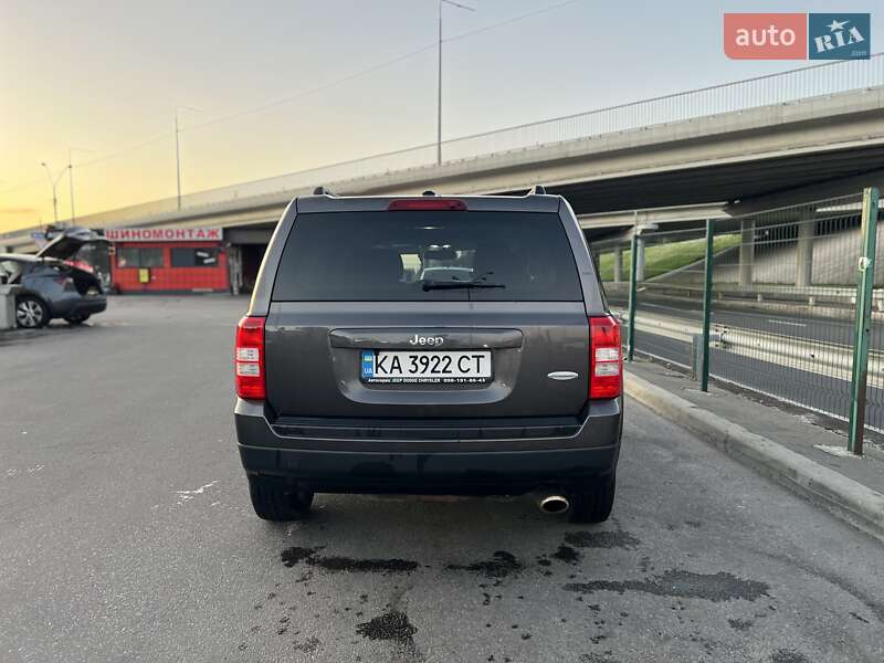 Внедорожник / Кроссовер Jeep Patriot 2014 в Киеве