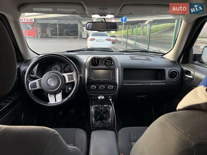 Внедорожник / Кроссовер Jeep Patriot 2014 в Киеве