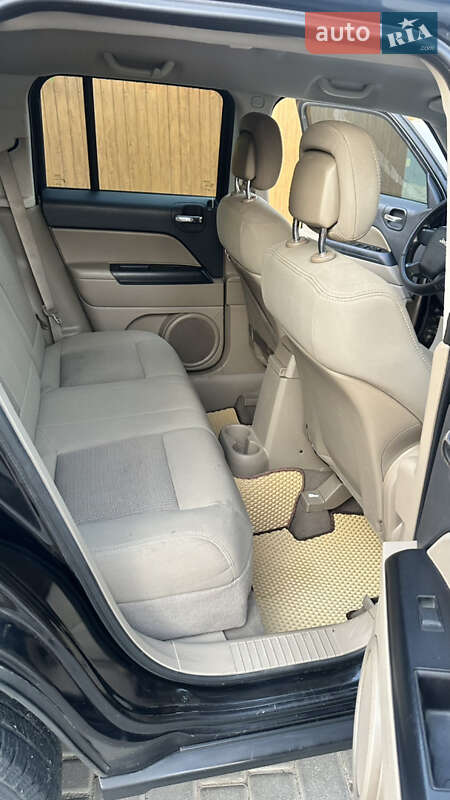 Позашляховик / Кросовер Jeep Patriot 2010 в Овідіополі