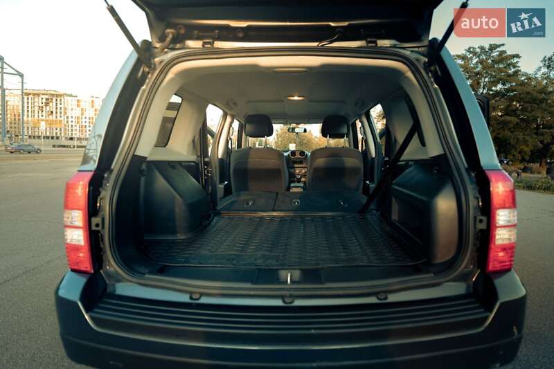 Внедорожник / Кроссовер Jeep Patriot 2015 в Харькове