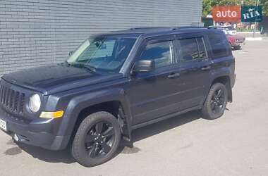 Внедорожник / Кроссовер Jeep Patriot 2015 в Харькове