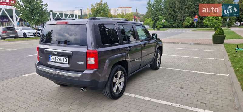 Внедорожник / Кроссовер Jeep Patriot 2016 в Хмельницком