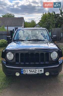 Внедорожник / Кроссовер Jeep Patriot 2012 в Хороле