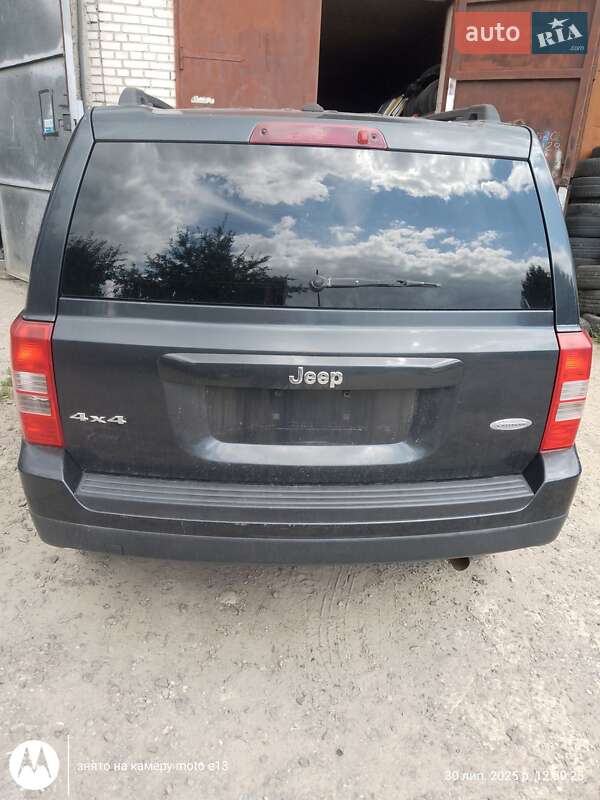 Позашляховик / Кросовер Jeep Patriot 2013 в Жовкві