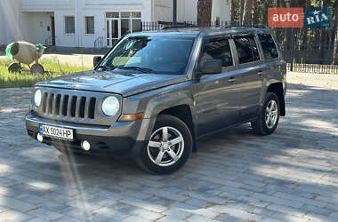 Внедорожник / Кроссовер Jeep Patriot 2013 в Ахтырке