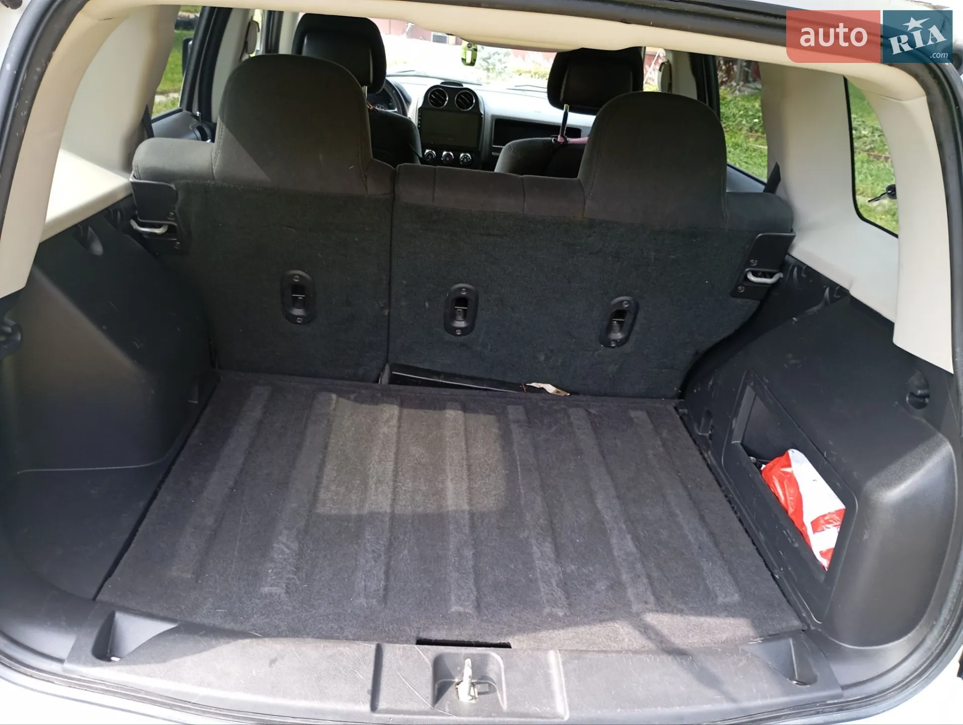 2014 Jeep Liberty (Patriot) - мініатюра 11
