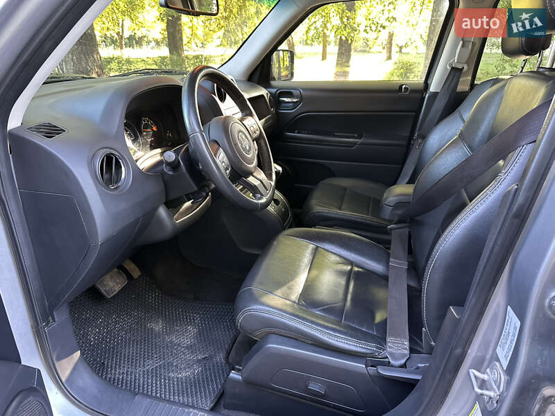 Позашляховик / Кросовер Jeep Patriot 2015 в Валках