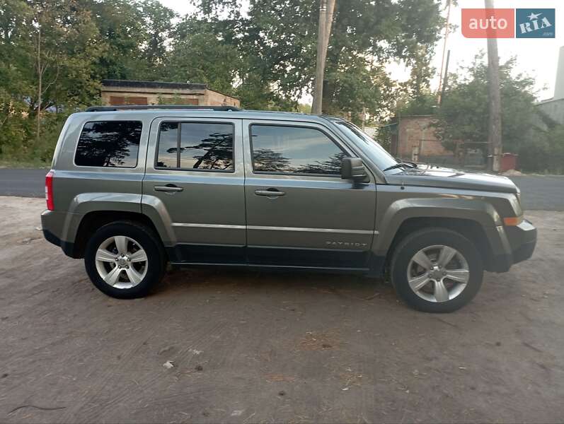 Позашляховик / Кросовер Jeep Patriot 2013 в Черкасах