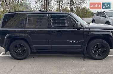 Позашляховик / Кросовер Jeep Patriot 2014 в Києві