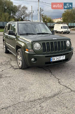 Позашляховик / Кросовер Jeep Patriot 2008 в Рівному