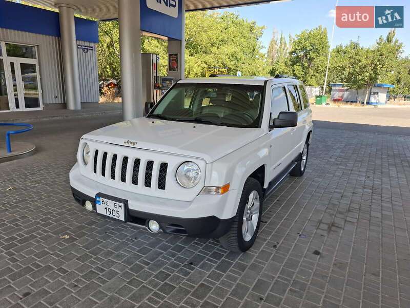 Внедорожник / Кроссовер Jeep Patriot 2011 в Николаеве