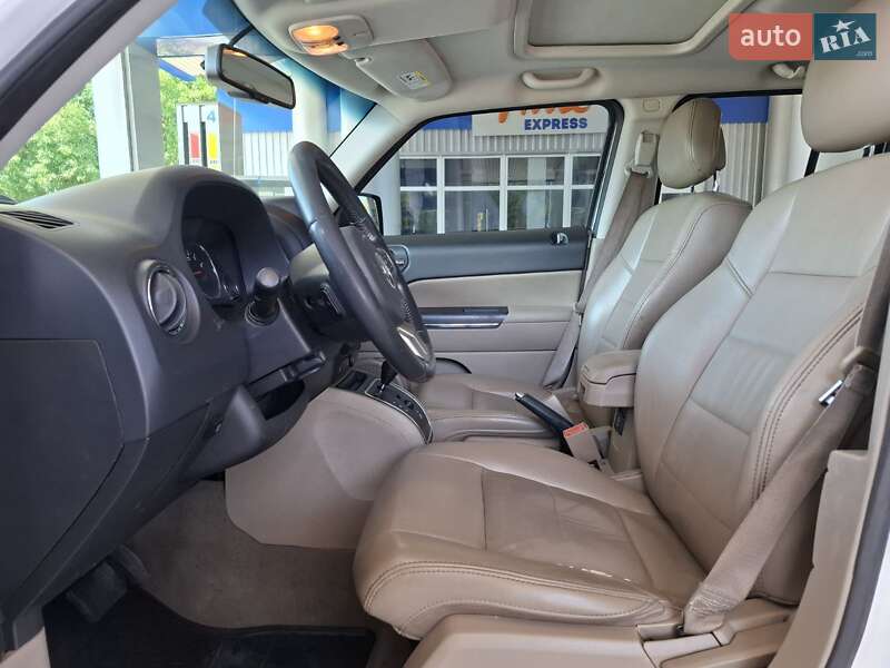 Внедорожник / Кроссовер Jeep Patriot 2011 в Николаеве