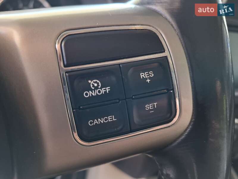 Внедорожник / Кроссовер Jeep Patriot 2011 в Николаеве