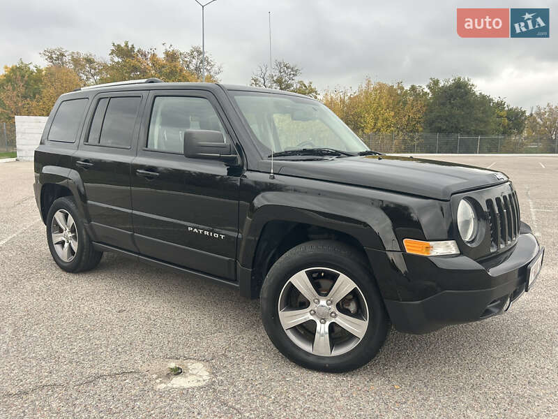 Позашляховик / Кросовер Jeep Patriot 2016 в Дніпрі