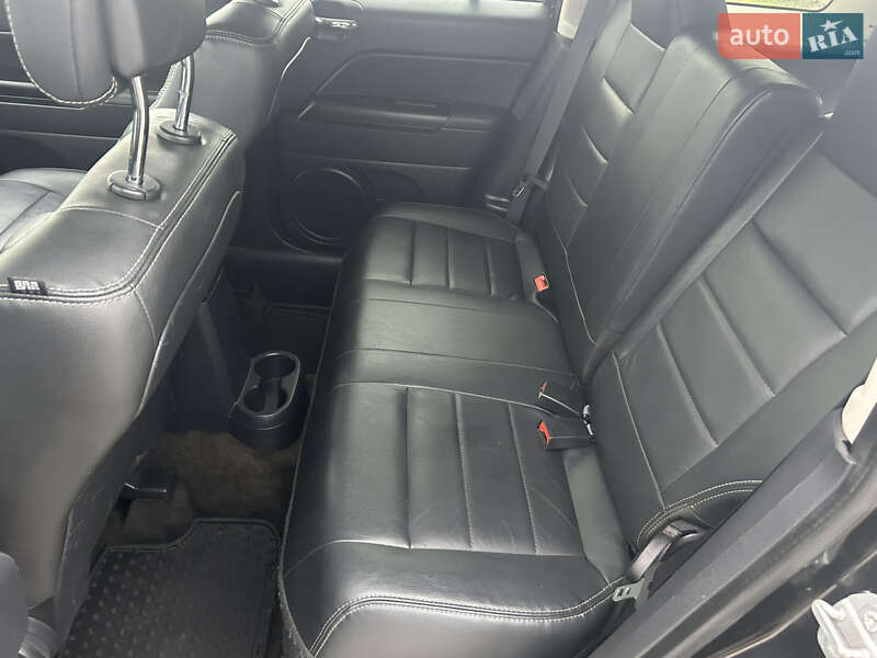 Позашляховик / Кросовер Jeep Patriot 2016 в Дніпрі