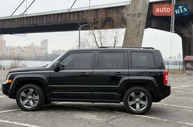 Внедорожник / Кроссовер Jeep Patriot 2015 в 