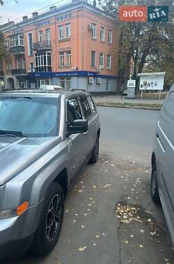 Позашляховик / Кросовер Jeep Patriot 2015 в  фото 2 Позашляховик / Кросовер Jeep Patriot 2015 в