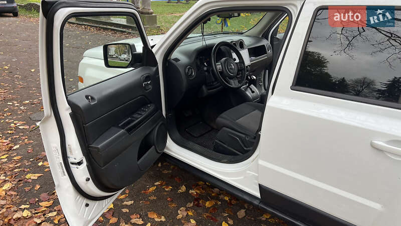 Позашляховик / Кросовер Jeep Patriot 2013 в Коростишеві