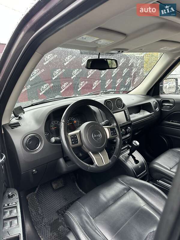 Внедорожник / Кроссовер Jeep Patriot 2016 в Сумах