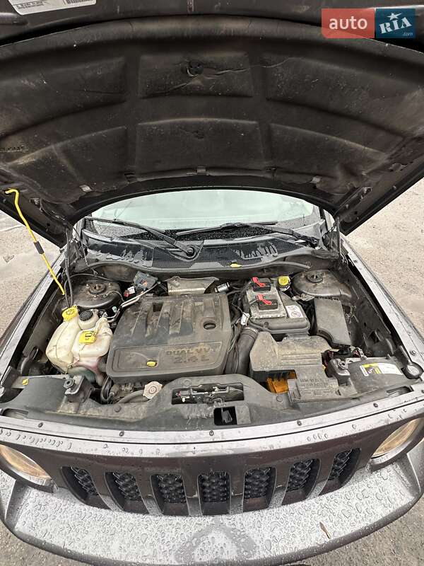 Внедорожник / Кроссовер Jeep Patriot 2016 в Сумах