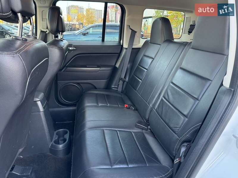 Внедорожник / Кроссовер Jeep Patriot 2015 в Киеве фото 9 Внедорожник / Кроссовер Jeep Patriot 2015 в Киеве
