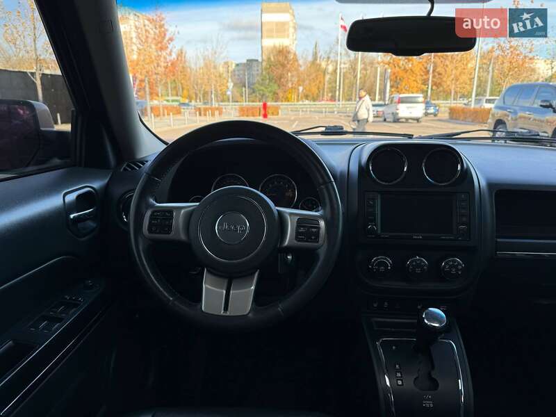 Внедорожник / Кроссовер Jeep Patriot 2015 в Киеве фото 13 Внедорожник / Кроссовер Jeep Patriot 2015 в Киеве