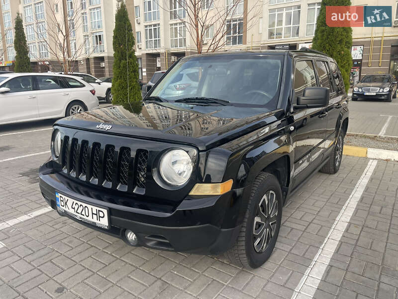 Позашляховик / Кросовер Jeep Patriot 2013 в Києві