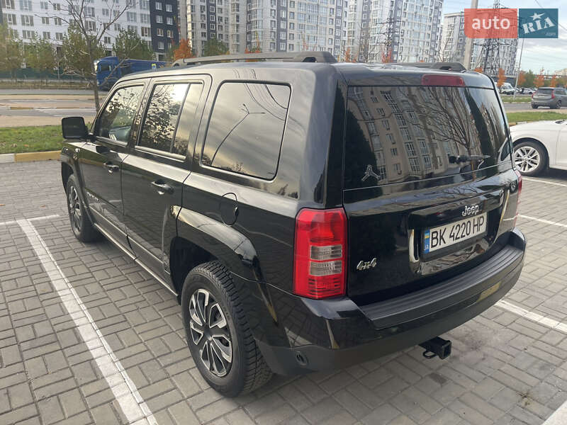 Позашляховик / Кросовер Jeep Patriot 2013 в Києві