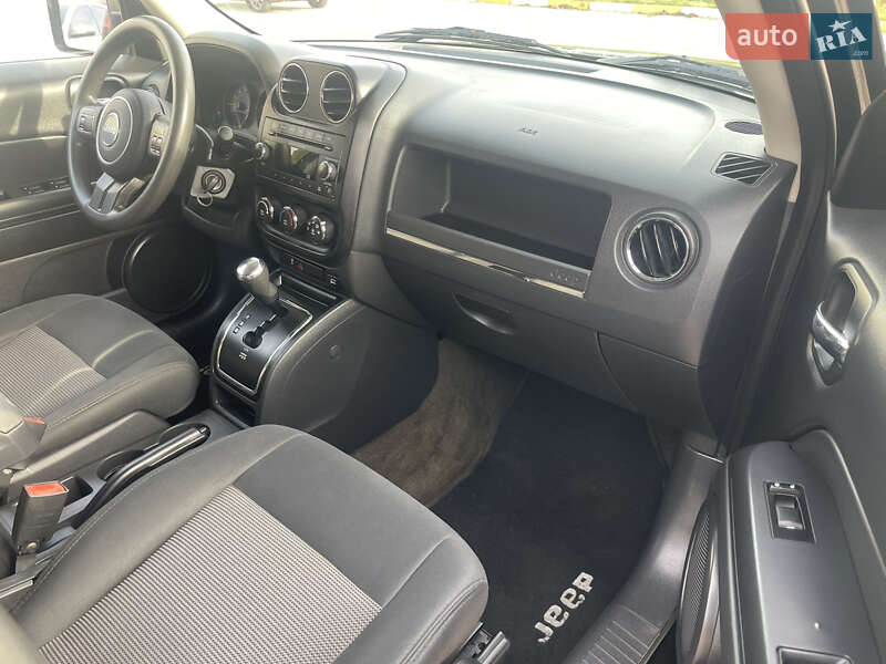 Позашляховик / Кросовер Jeep Patriot 2013 в Києві
