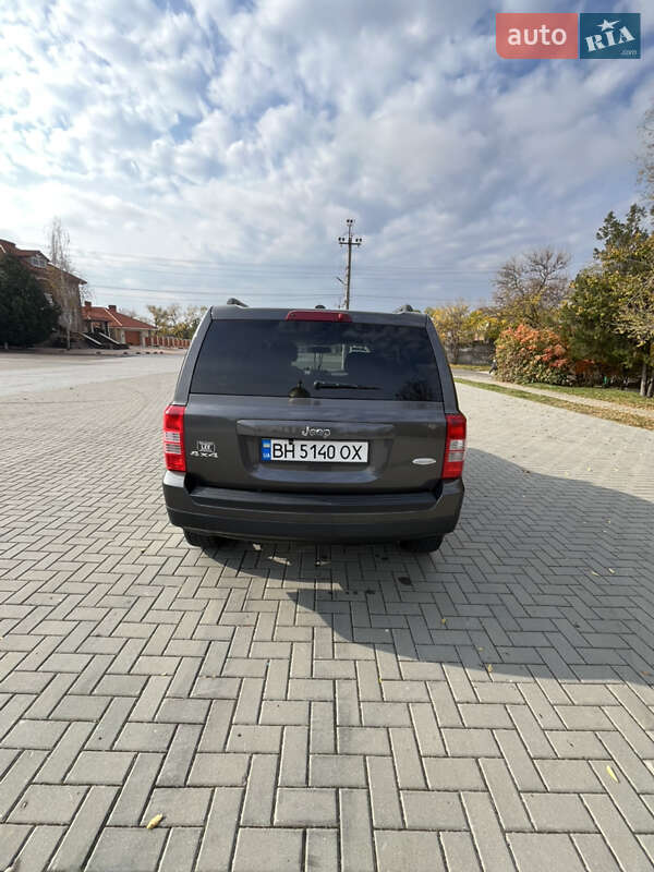 Внедорожник / Кроссовер Jeep Patriot 2014 в Болграде