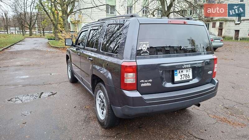 Внедорожник / Кроссовер Jeep Patriot 2015 в Житомире