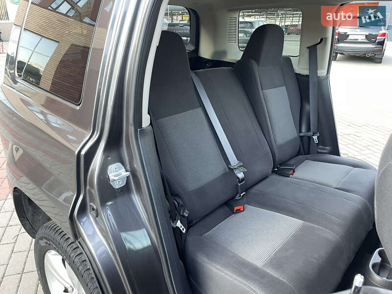 Внедорожник / Кроссовер Jeep Patriot 2015 в Житомире