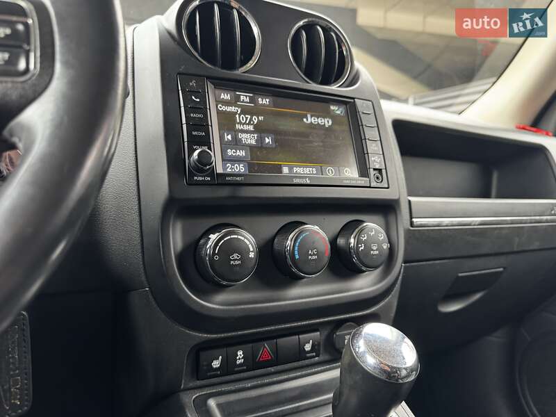 Позашляховик / Кросовер Jeep Patriot 2015 в Києві