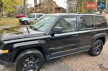 Внедорожник / Кроссовер Jeep Patriot 2015 в Киеве