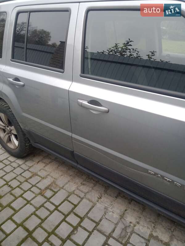 Внедорожник / Кроссовер Jeep Patriot 2016 в Киеве