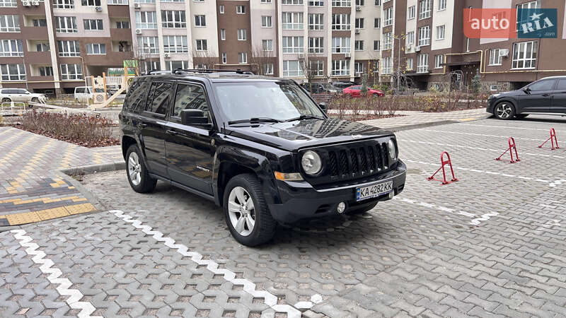 Внедорожник / Кроссовер Jeep Patriot 2012 в Обухове